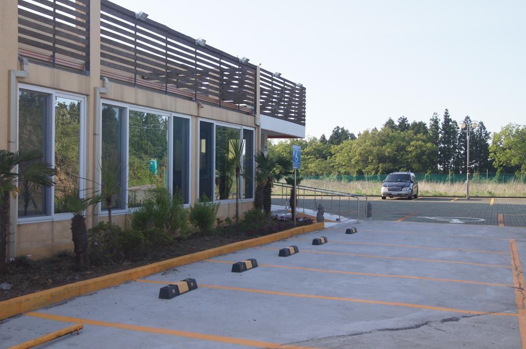ג'גו Geomunoreum Hostel מראה חיצוני תמונה