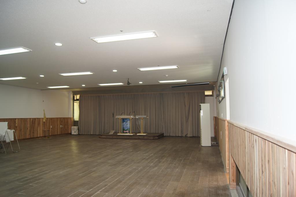ג'גו Geomunoreum Hostel מראה חיצוני תמונה