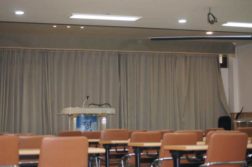 ג'גו Geomunoreum Hostel מראה חיצוני תמונה