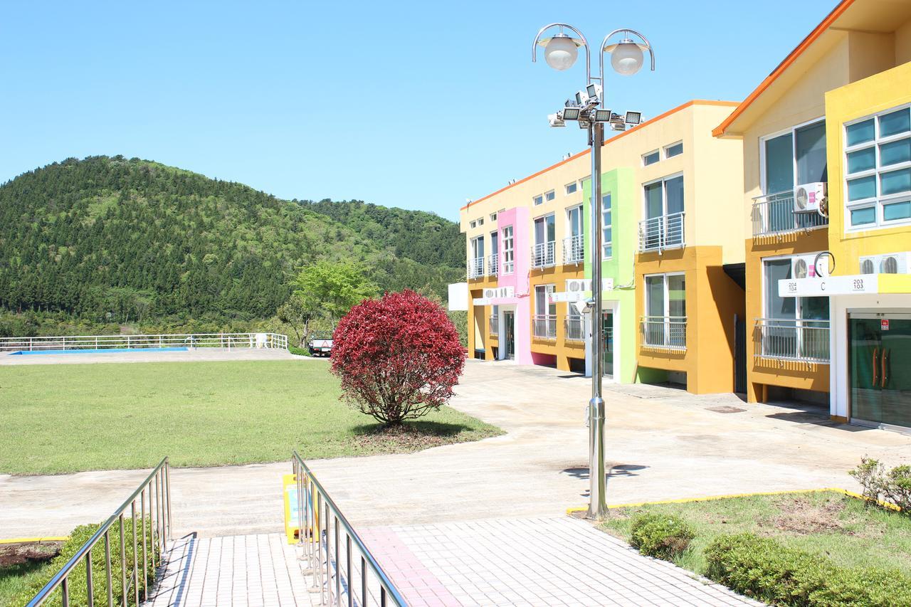 ג'גו Geomunoreum Hostel מראה חיצוני תמונה